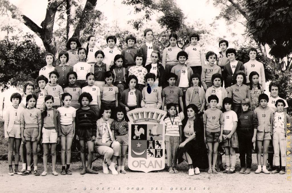 COLO LA PEYROUSE 1960 LIGUE FRANCAISE DE L ENSEIGNEMENT.JPG